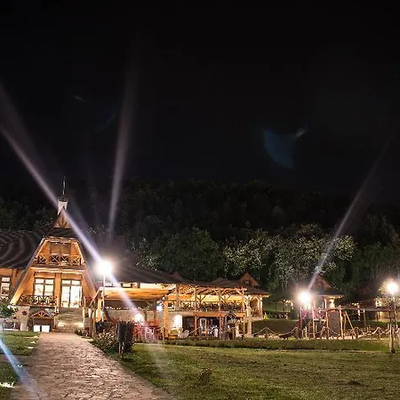 Etno Complex Vrdnicka Kula Hotel 4*